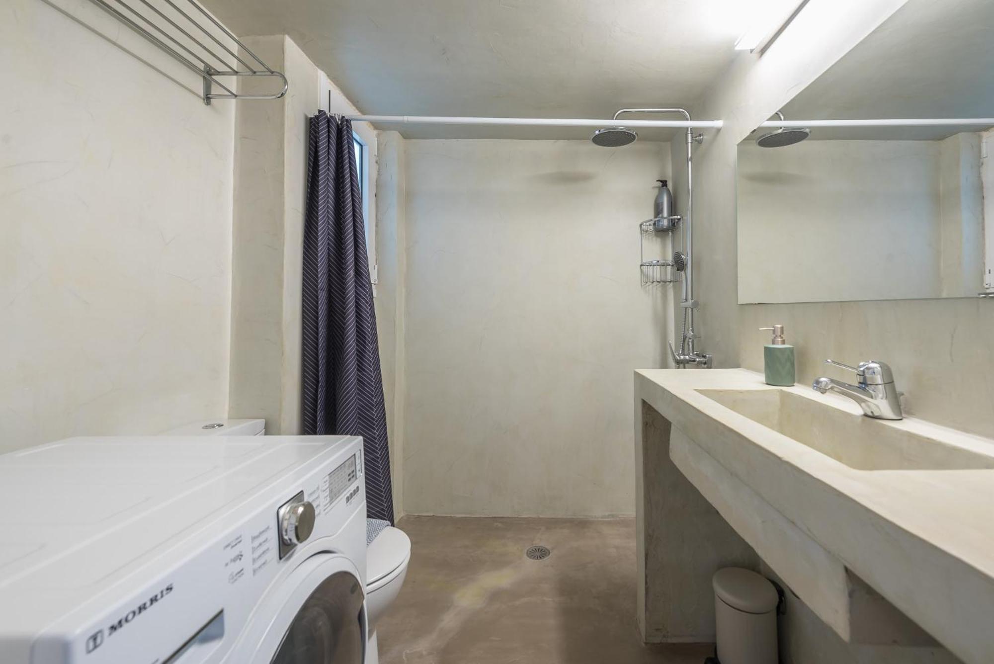 Stylish 2 Bd Urban Retreat Near Panormou Metro Apartment Athena Bagian luar foto