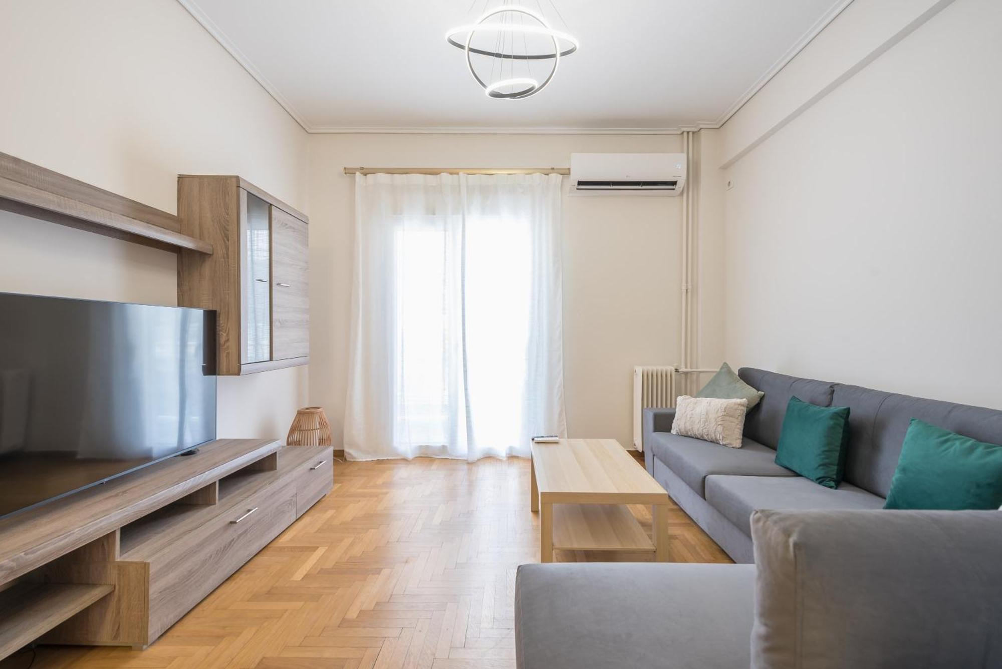 Stylish 2 Bd Urban Retreat Near Panormou Metro Apartment Athena Bagian luar foto
